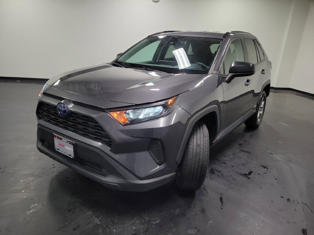 Used 2022 Toyota RAV4 LE AWD/4WD image 4