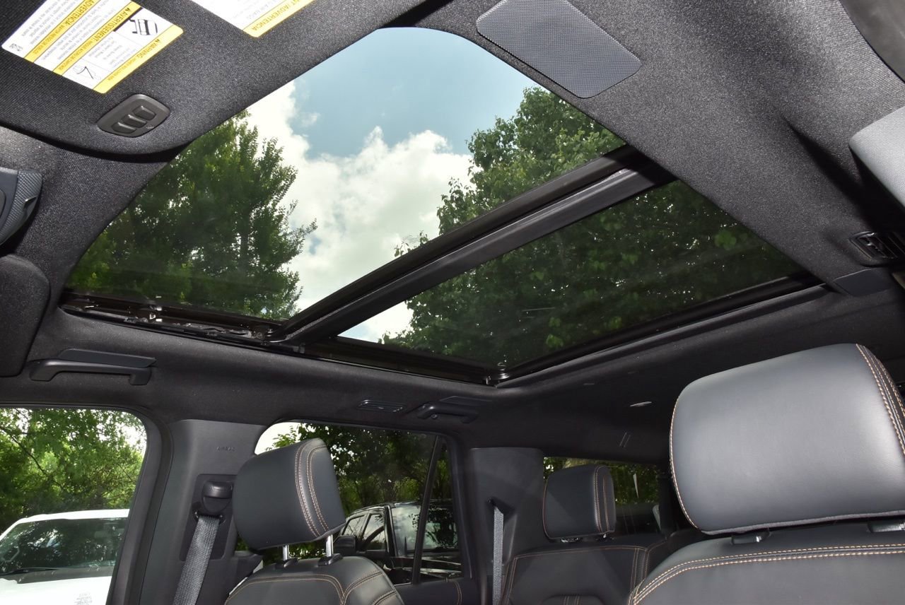 Certified 2024 Ford Expedition Max Platinum image 34