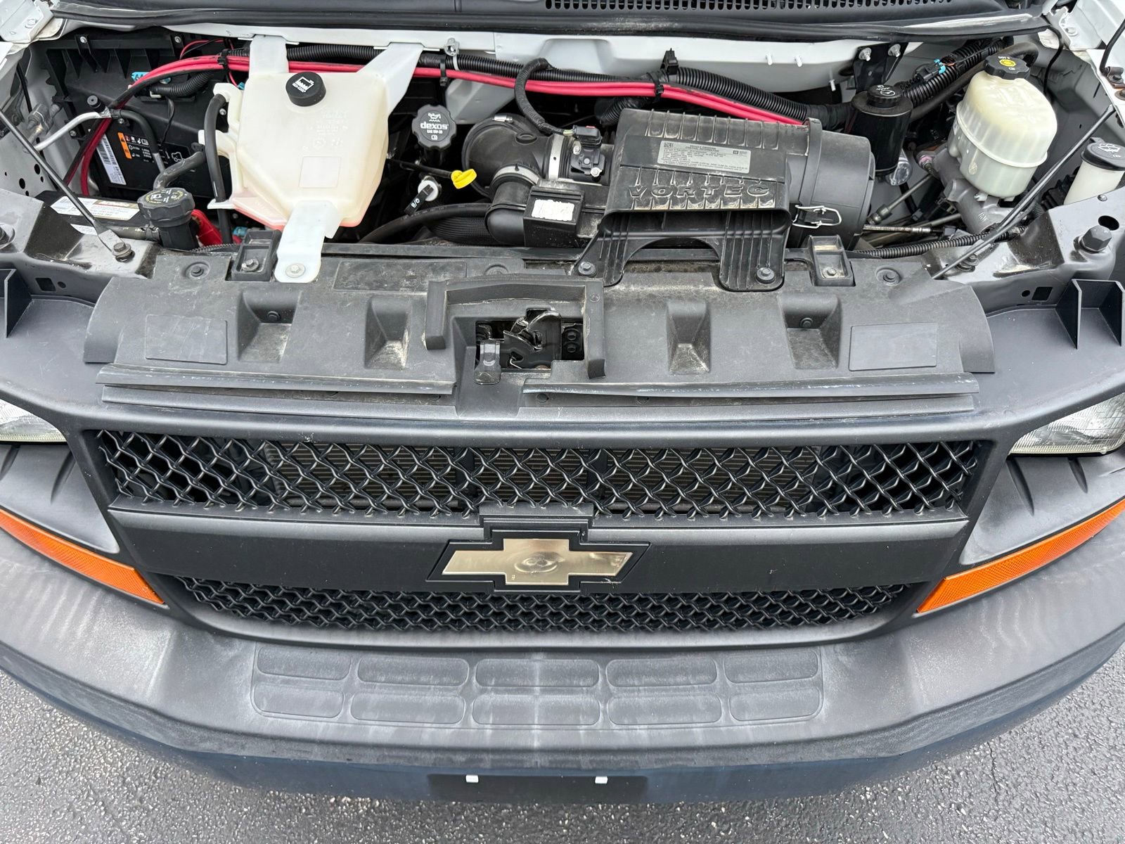 Used 2016 Chevrolet Express 3500 RWD image 32