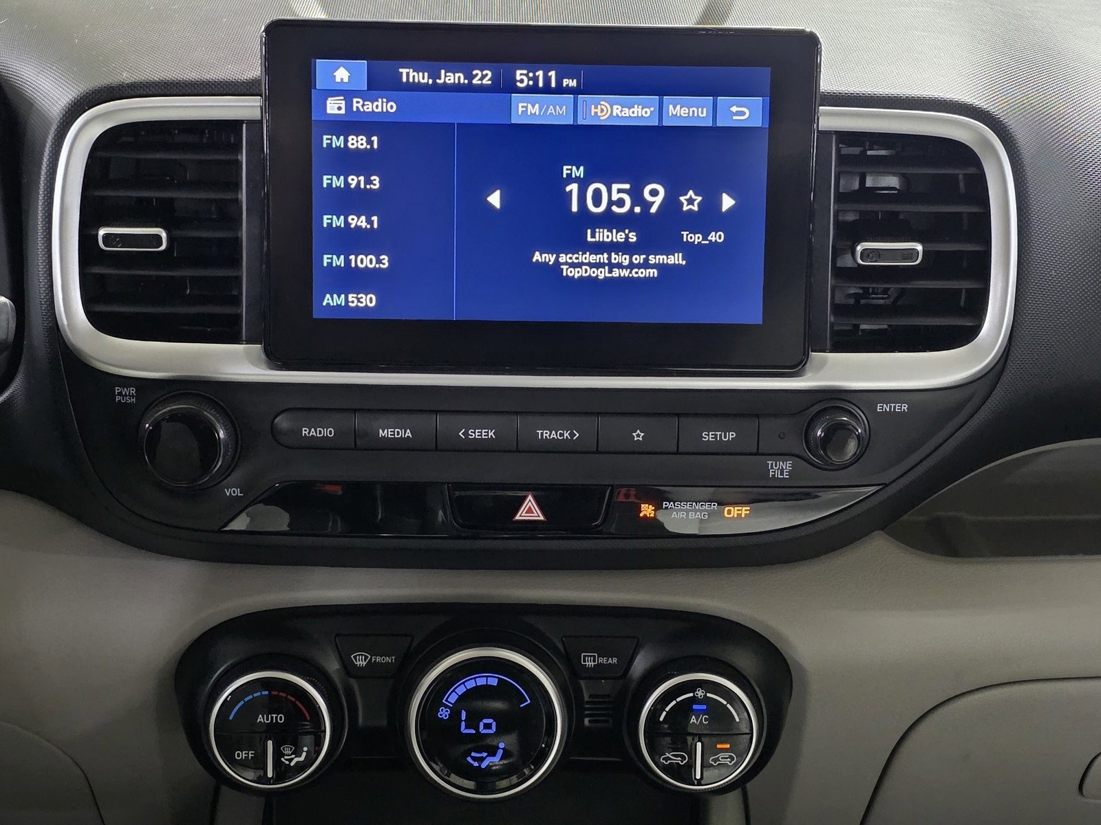 Certified 2023 Hyundai Venue SEL image 25