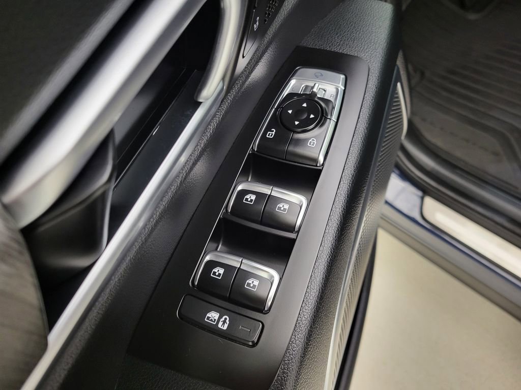 Used 2024 Kia Telluride SX Prestige w/ Towing Package image 33