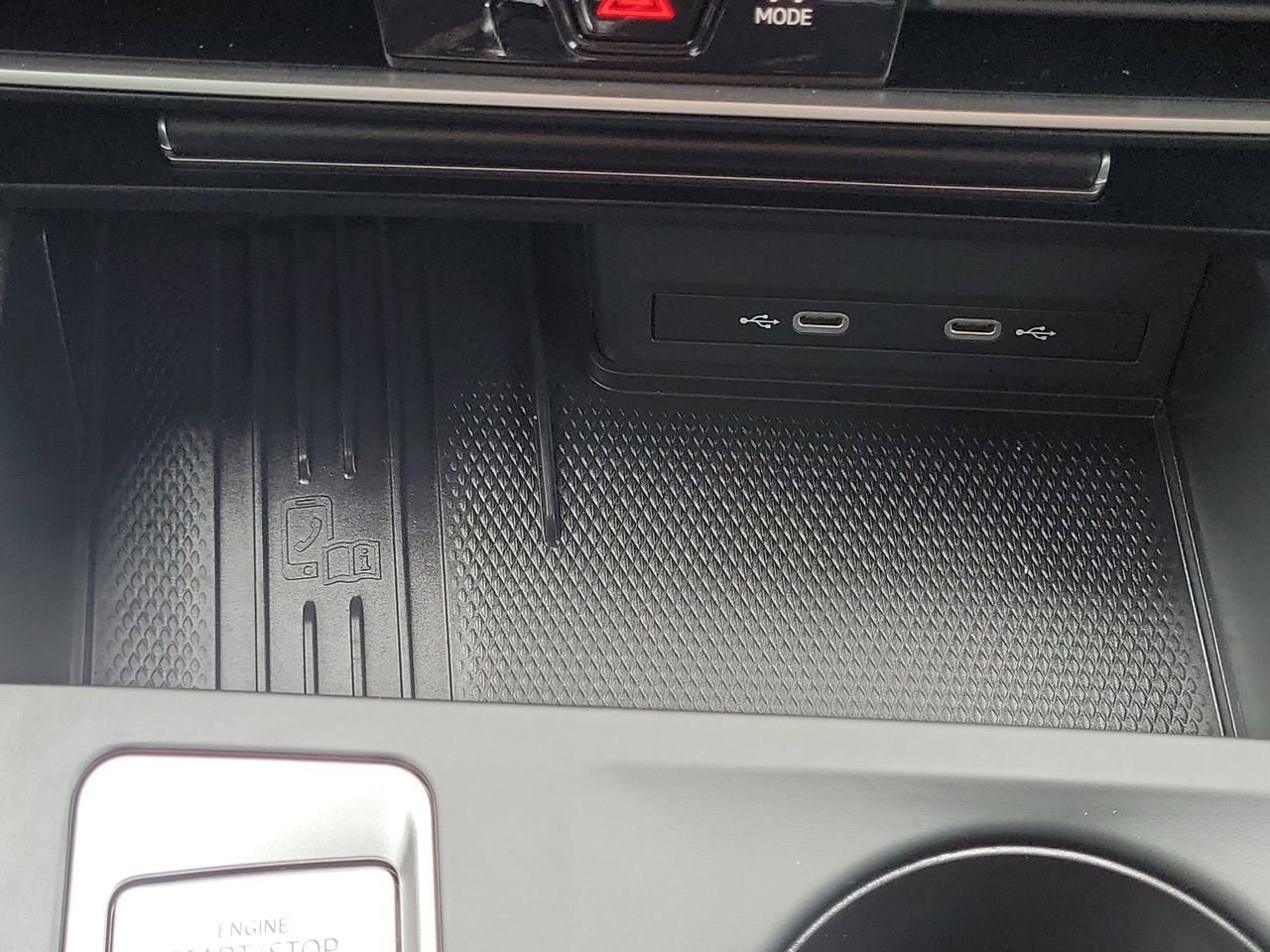 Used 2025 Volkswagen Atlas Cross Sport SE image 19