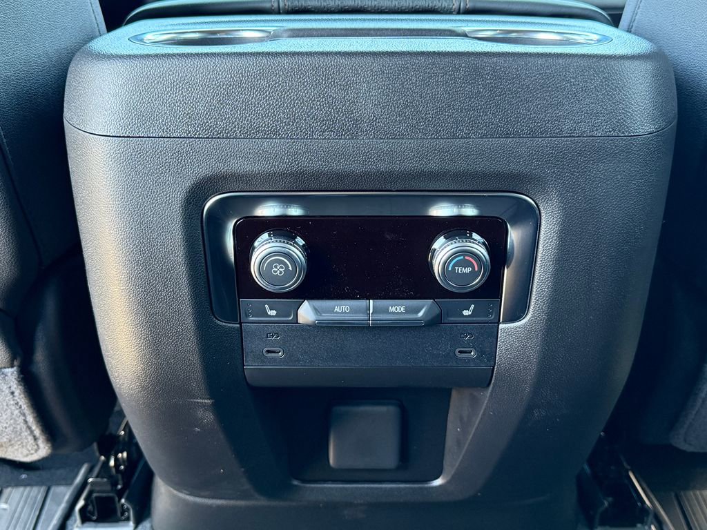 New 2026 GMC Yukon AT4 image 37