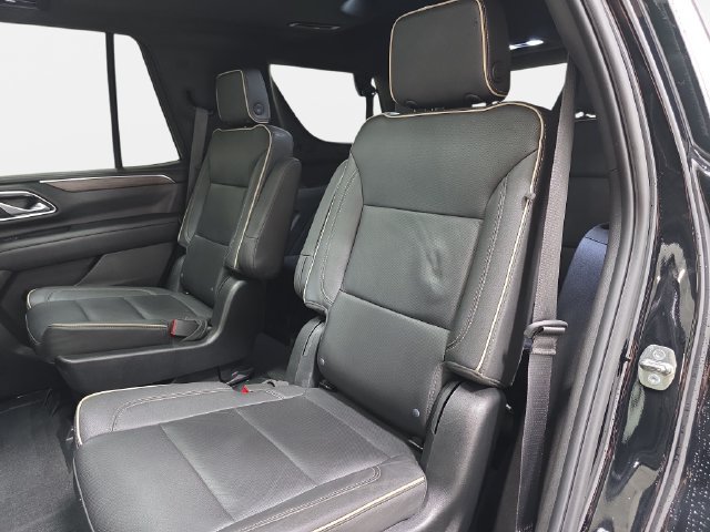 Used 2023 Chevrolet Tahoe Premier w/ Advanced Technology Package AWD/4WD image 13