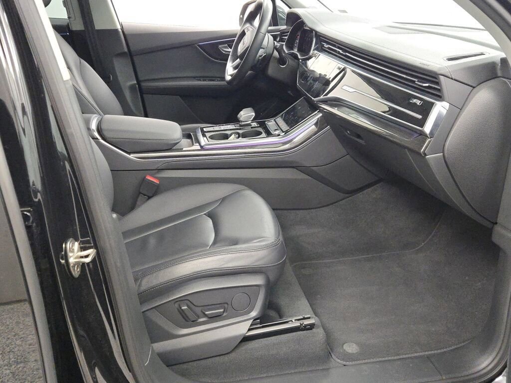 Used 2024 Audi Q7 3.0T Premium Plus image 7