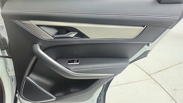 Used 2025 Jaguar F-PACE R-Dynamic S image 27