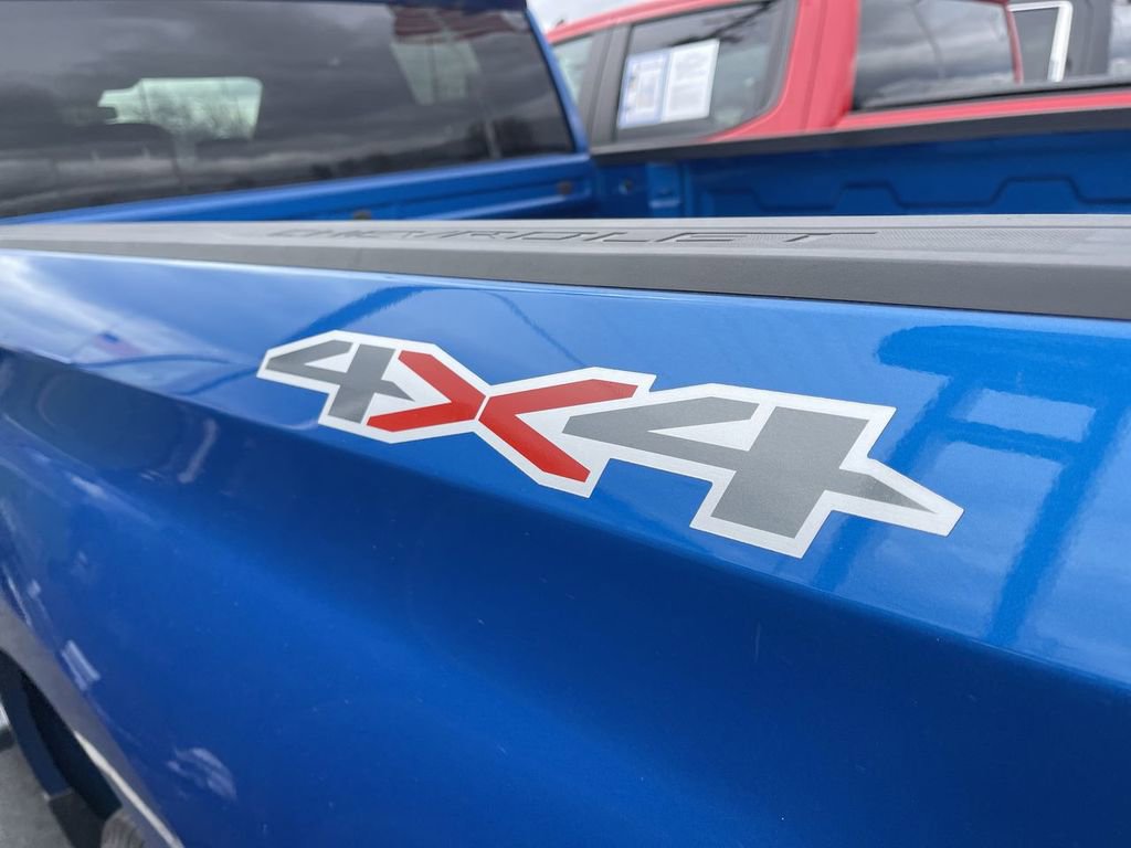 Used 2023 Chevrolet Silverado 1500 LT image 3