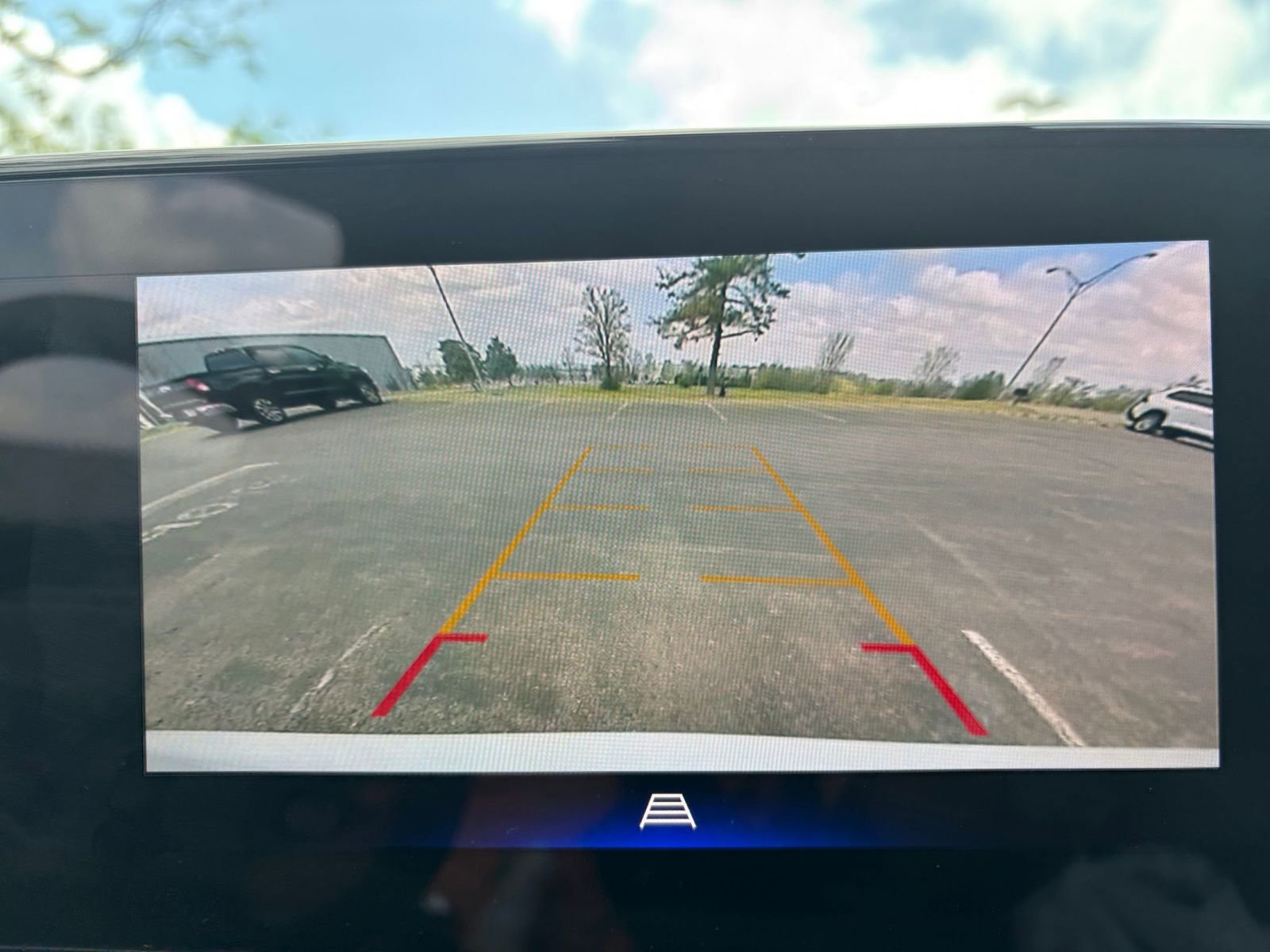 Used 2025 Chevrolet Trax LT image 22