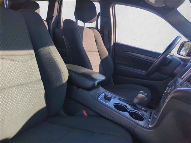 Used 2019 Jeep Grand Cherokee Laredo image 25