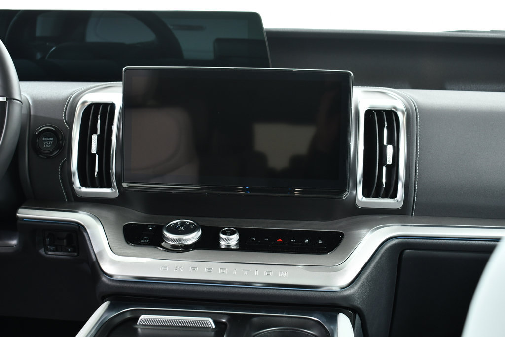 New 2027 Ford Expedition Max Platinum w/ Driver's Package AWD/4WD image 9