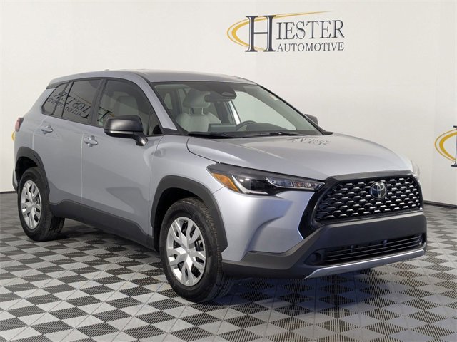 Used 2024 Toyota Corolla Cross L image 2