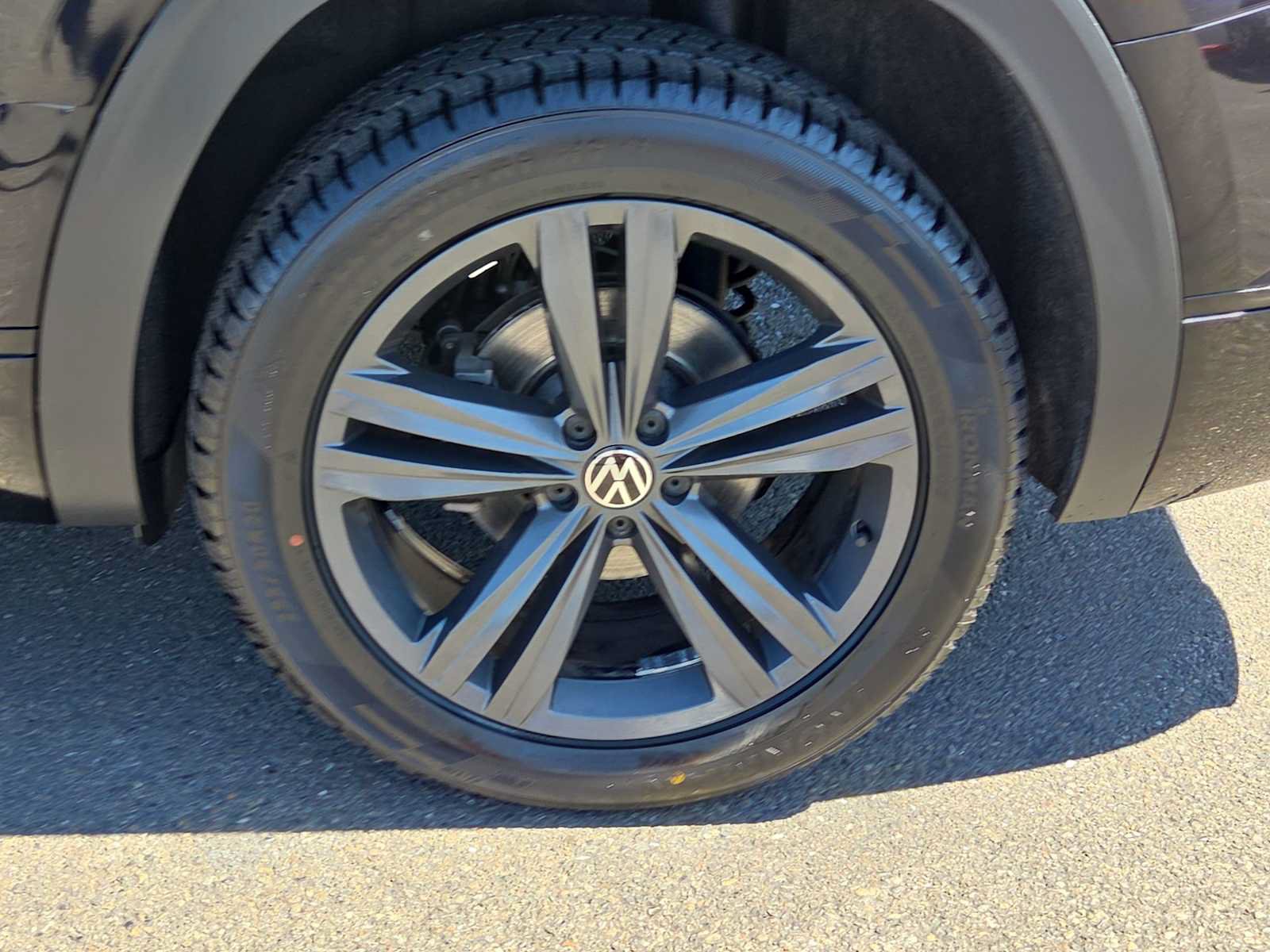 Used 2021 Volkswagen Atlas SE w/ Panoramic Sunroof Package FWD image 16