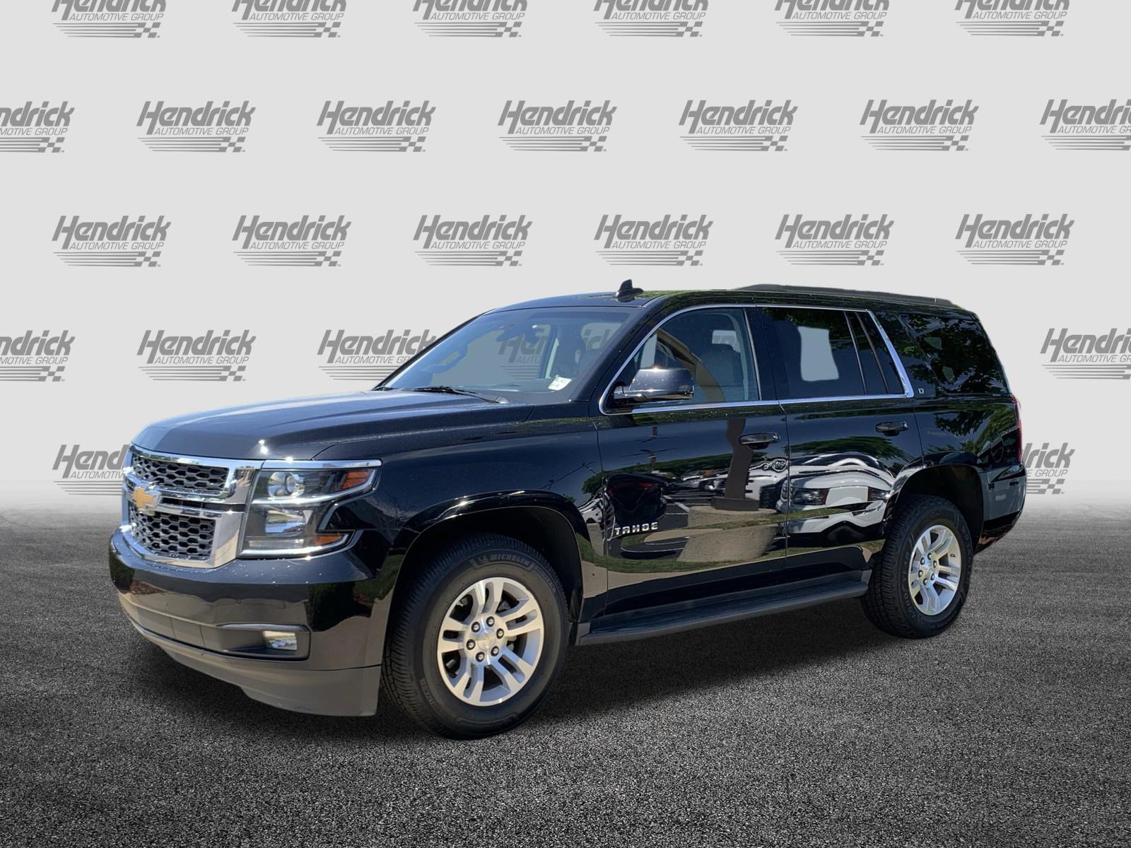 Used 2017 Chevrolet Tahoe LT w/ Luxury Package RWD image 5