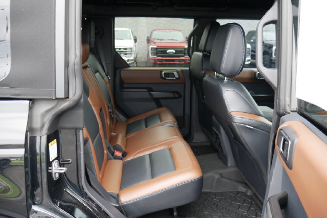 Used 2024 Ford Bronco Outer Banks AWD/4WD image 23
