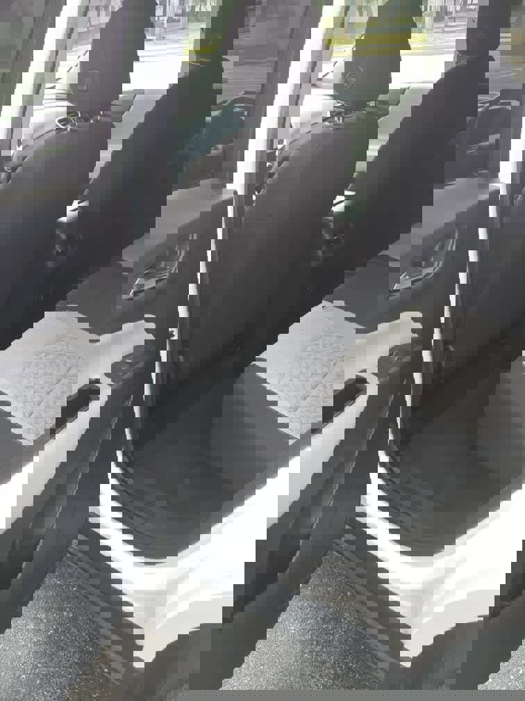 Used 2022 Chevrolet Equinox LS image 15