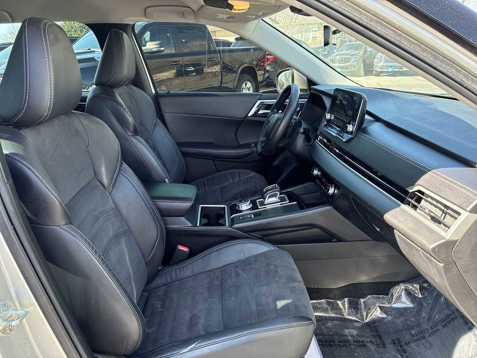 Used 2022 Mitsubishi Outlander SE AWD/4WD image 26