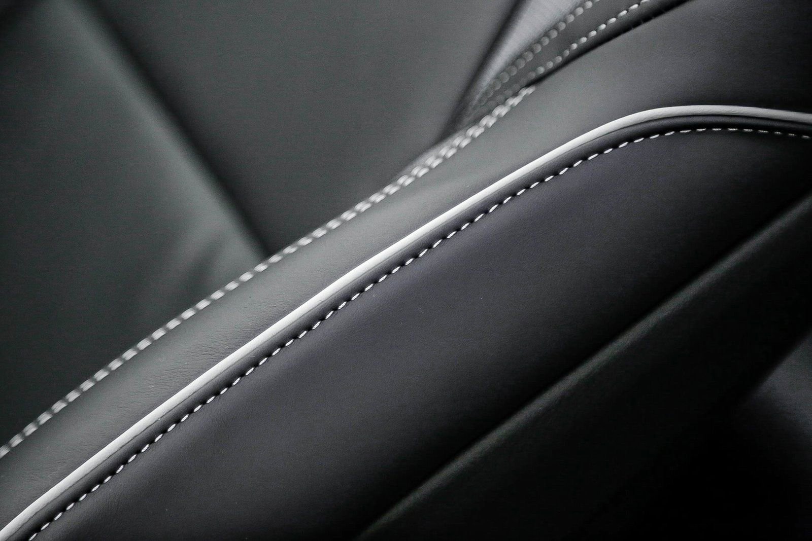 New 2026 Volvo XC60 T8 Polestar w/ Protection Package Premier image 24