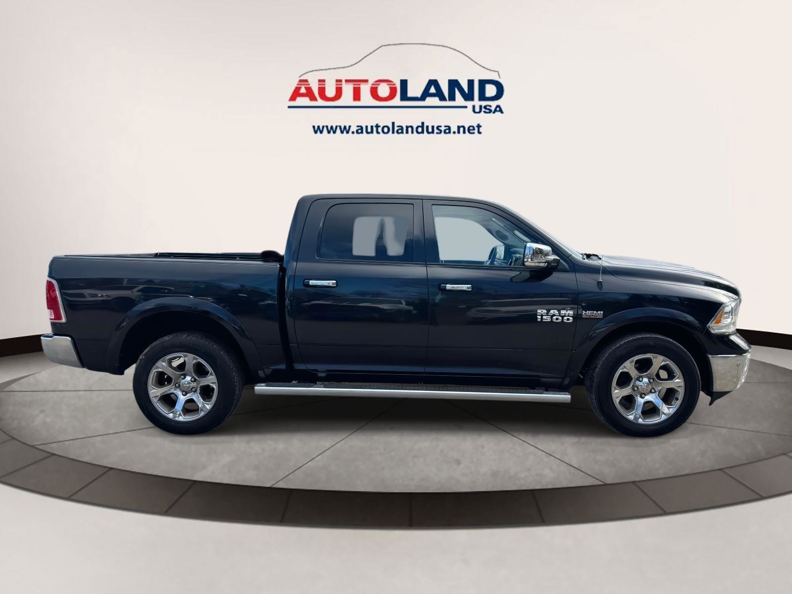 Used 2017 RAM 1500 Laramie w/ Convenience Group image 3