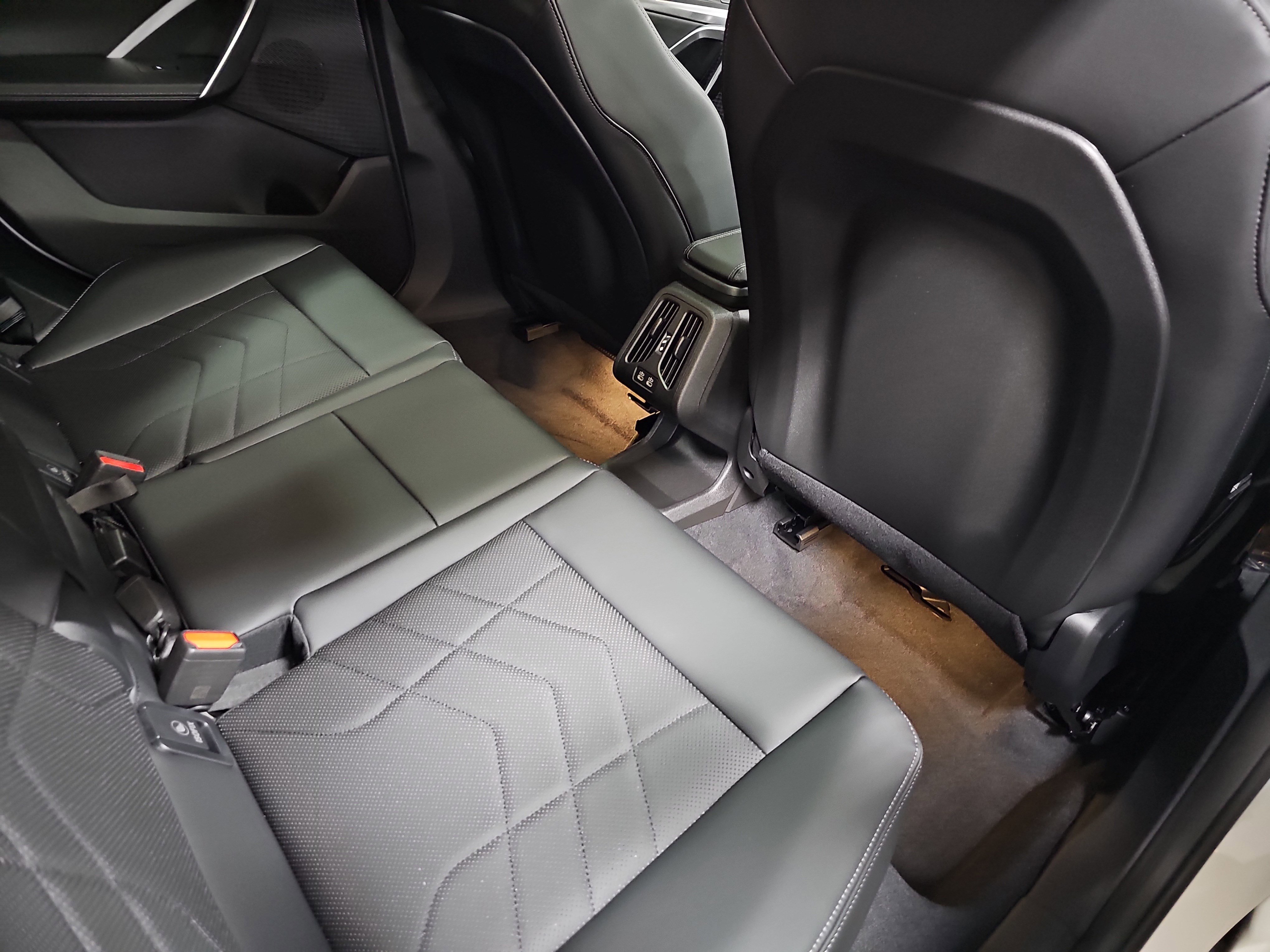 New 2026 BMW X2 xDrive28i w/ Technology Package image 11