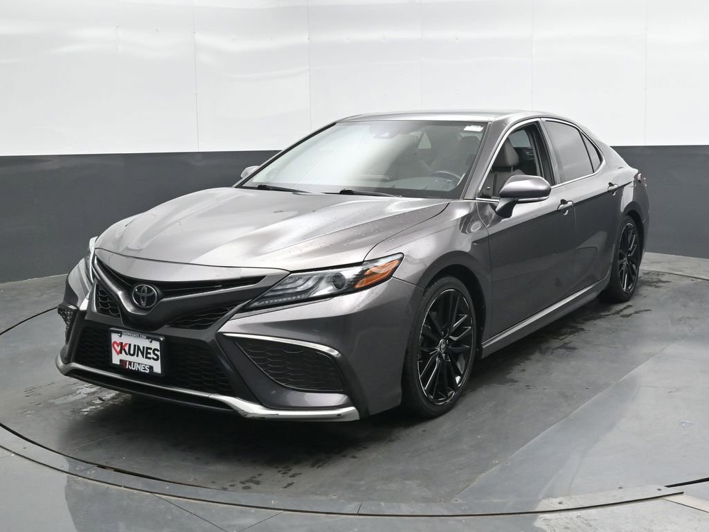 Used 2021 Toyota Camry XSE FWD image 8