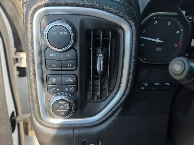 Used 2022 GMC Sierra 3500 Denali w/ Denali Ultimate Package AWD/4WD image 20