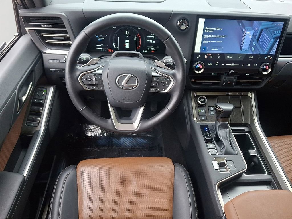 Used 2024 Lexus GX 550 w/ Accessory Package (2T) AWD/4WD image 12