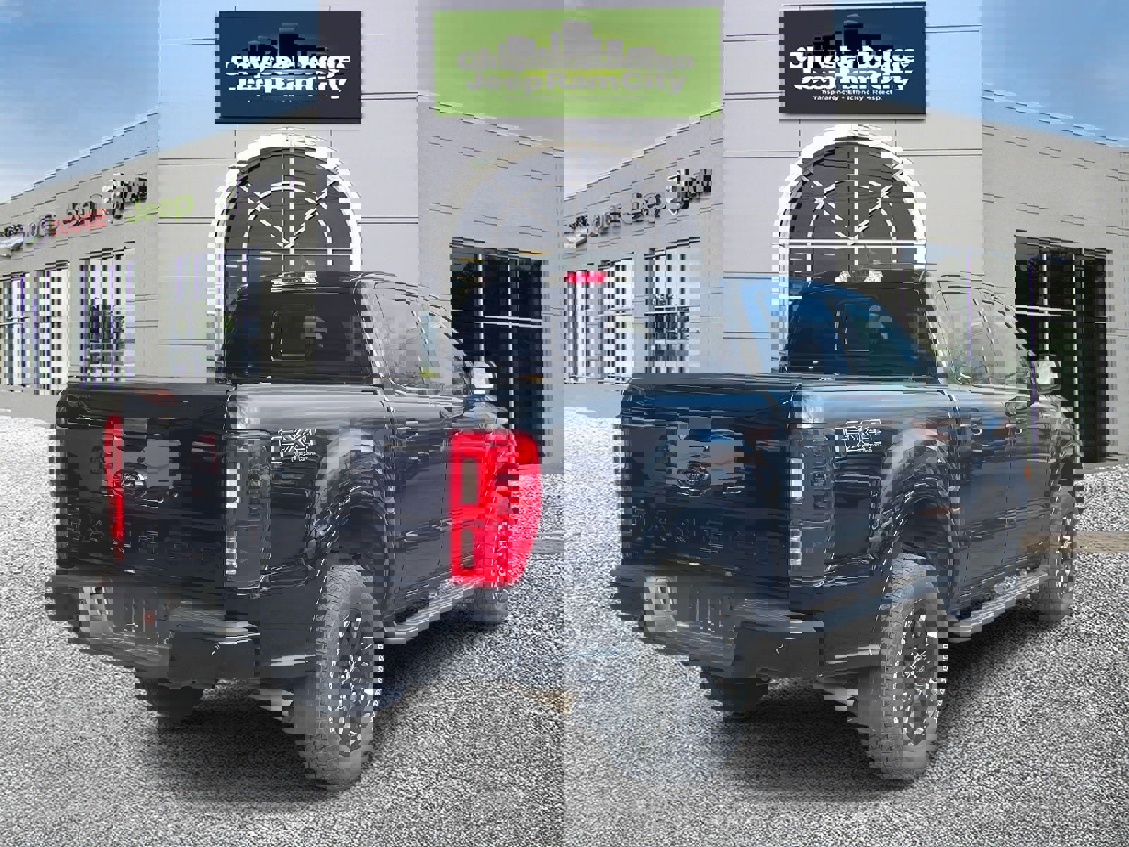 Used 2022 Ford Ranger Lariat w/ Equipment Group 501A High image 6