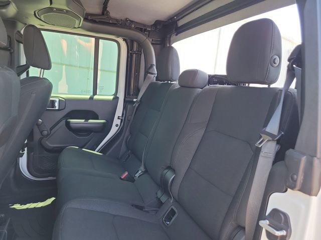 Used 2021 Jeep Gladiator Sport AWD/4WD image 15