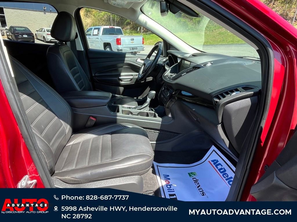 Used 2017 Ford Escape Titanium image 26