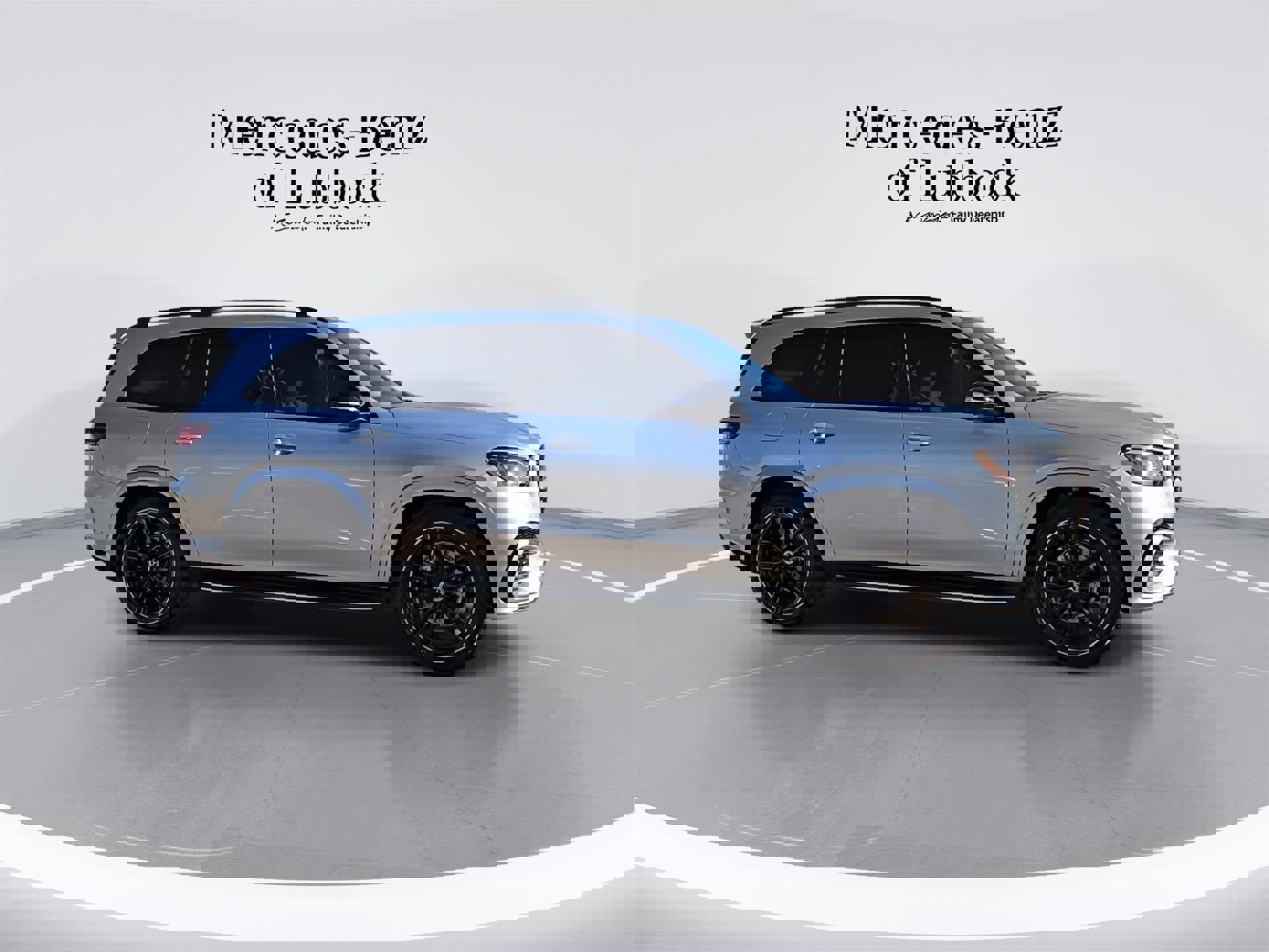 New 2025 Mercedes-Benz GLS 580 4MATIC image 9