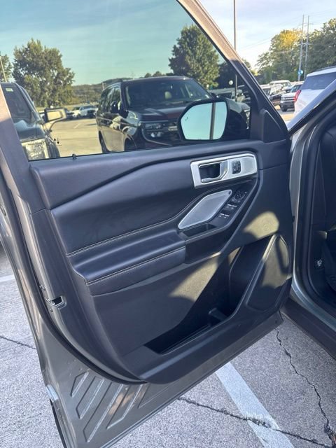 Certified 2020 Ford Explorer ST w/ Premium Technology Package AWD/4WD image 36