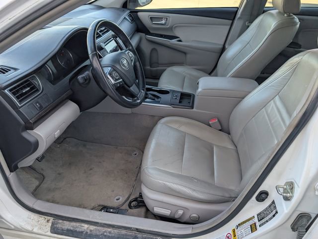 Used 2017 Toyota Camry XLE FWD image 2