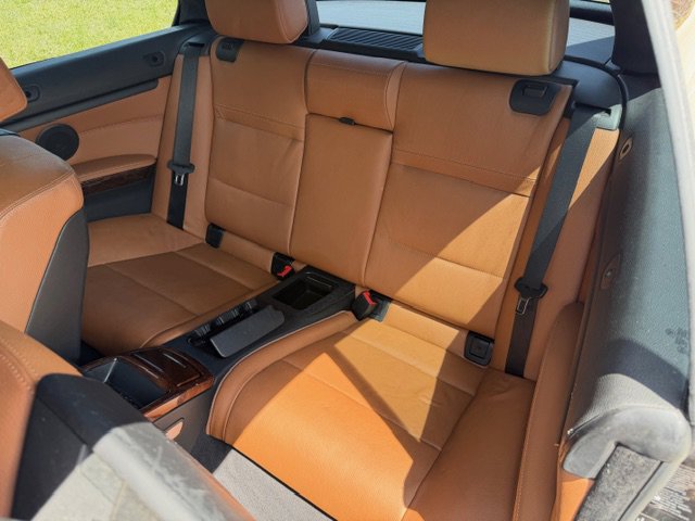 Used 2011 BMW 335i Convertible image 12