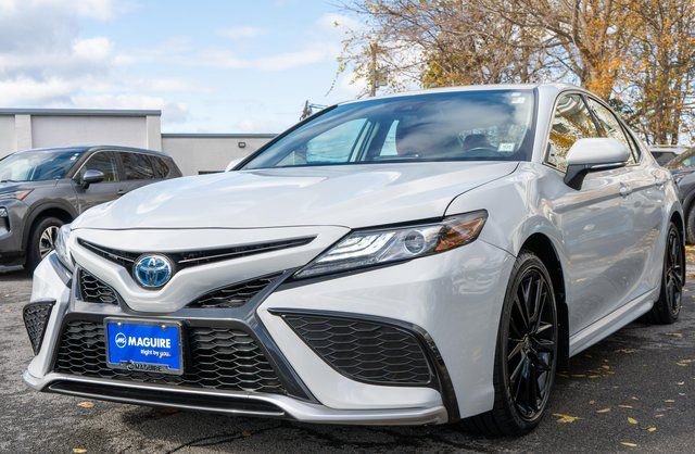 Used 2024 Toyota Camry XSE w/ Cold Weather Package image 2