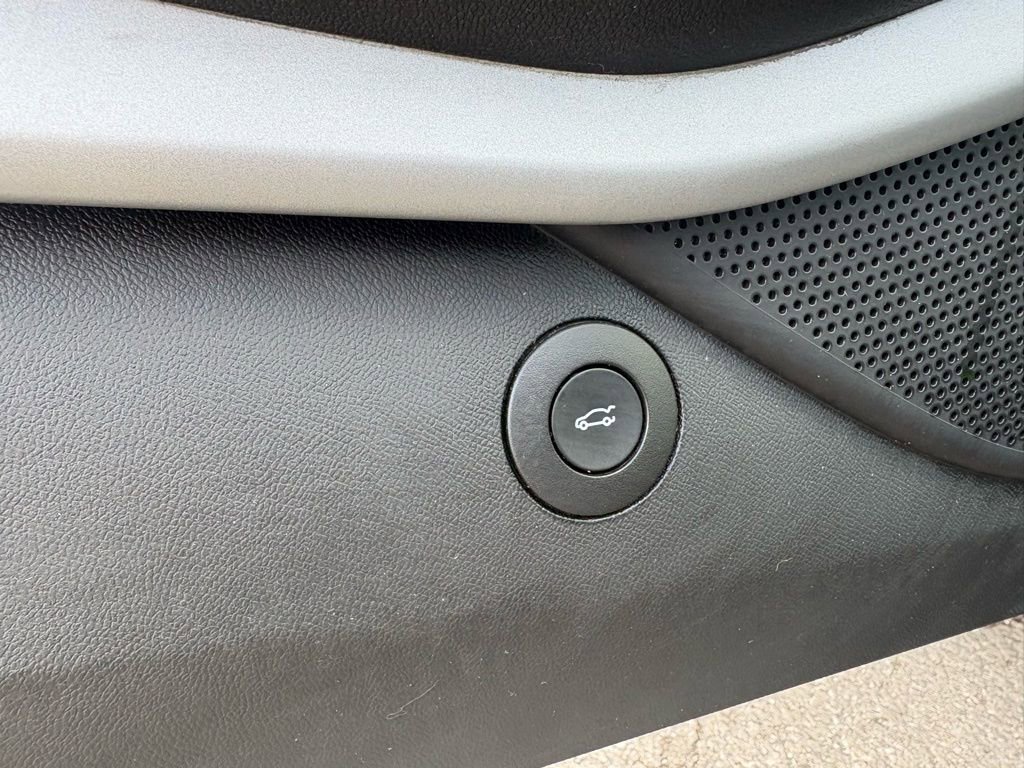 Used 2021 Chevrolet Camaro SS image 29