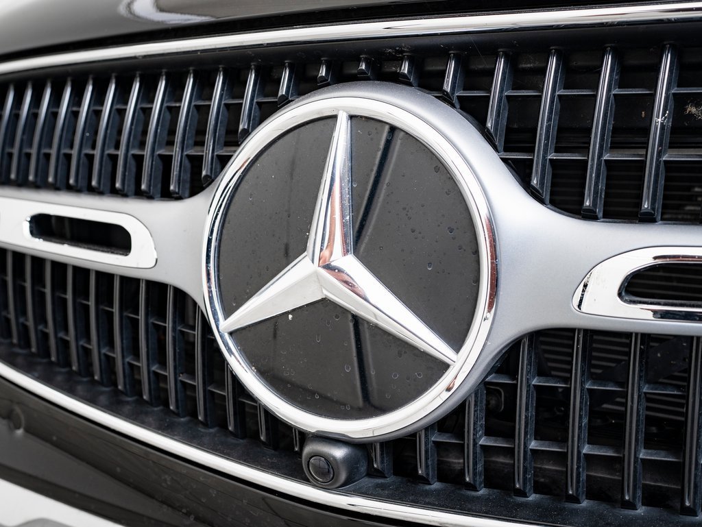 Certified 2025 Mercedes-Benz GLC 300 4MATIC image 3