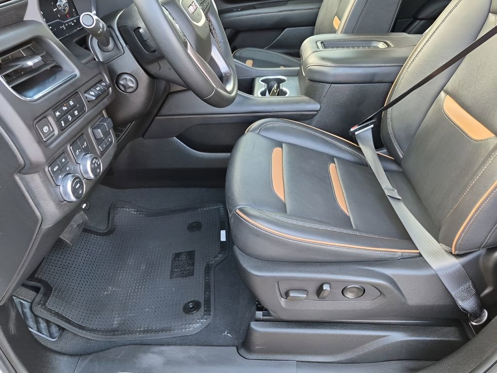 Used 2024 GMC Yukon XL AT4 w/ AT4 Premium Plus Package image 32