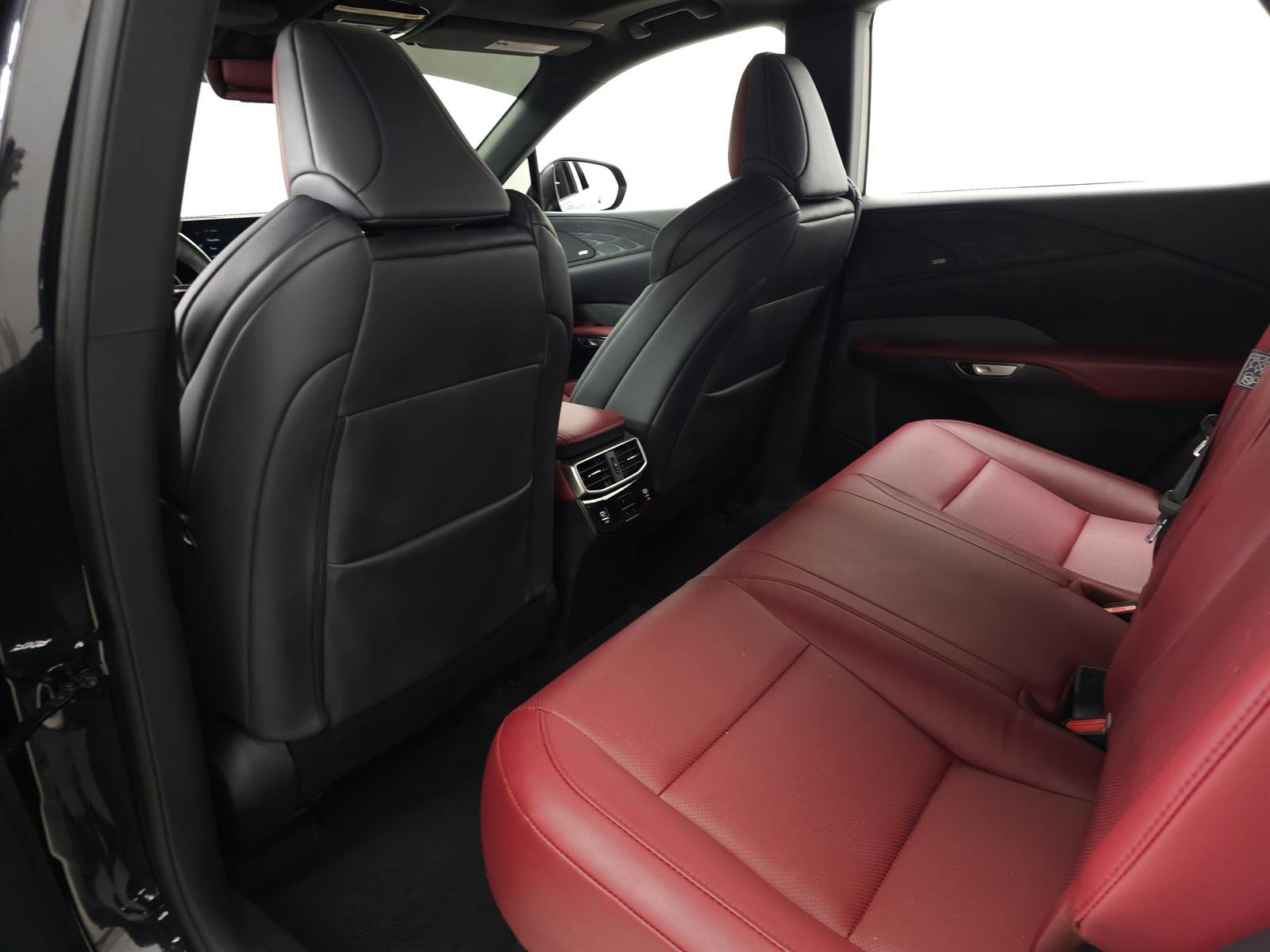 Used 2024 Lexus RX 350 F Sport w/ Accessory Package (K3) image 31