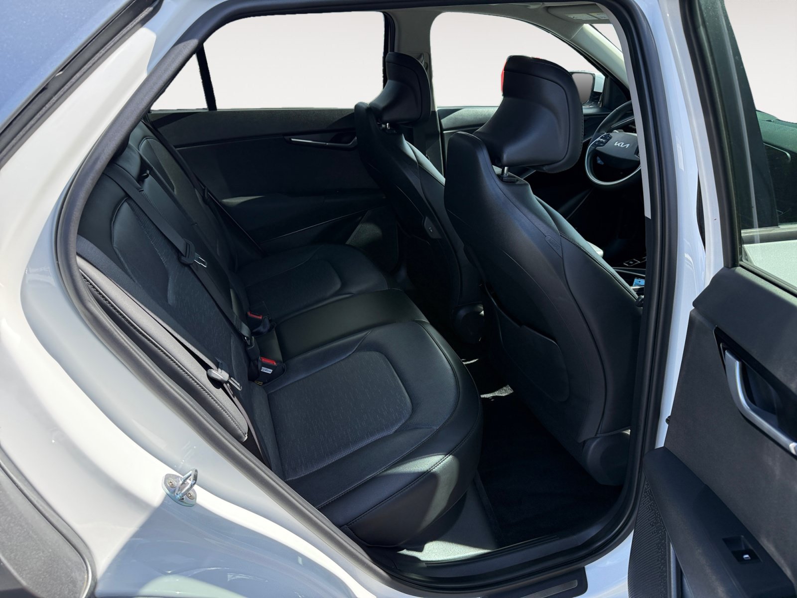 Used 2023 Kia Niro Wave FWD image 18