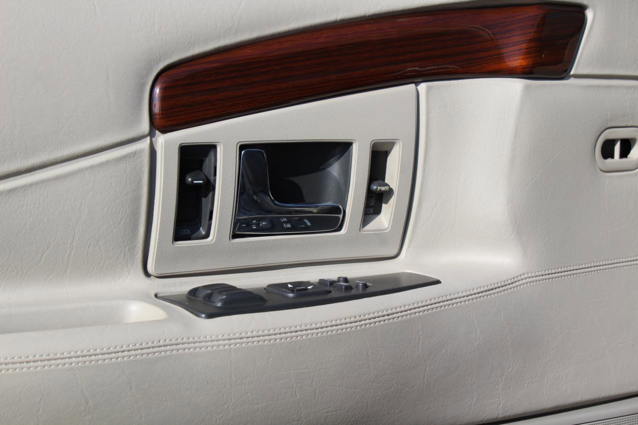 Used 2000 Cadillac Eldorado Touring image 34