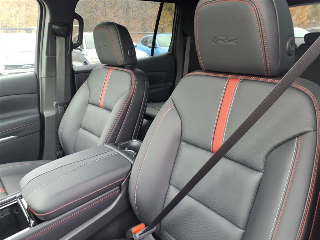 New 2026 Chevrolet Traverse RS image 12