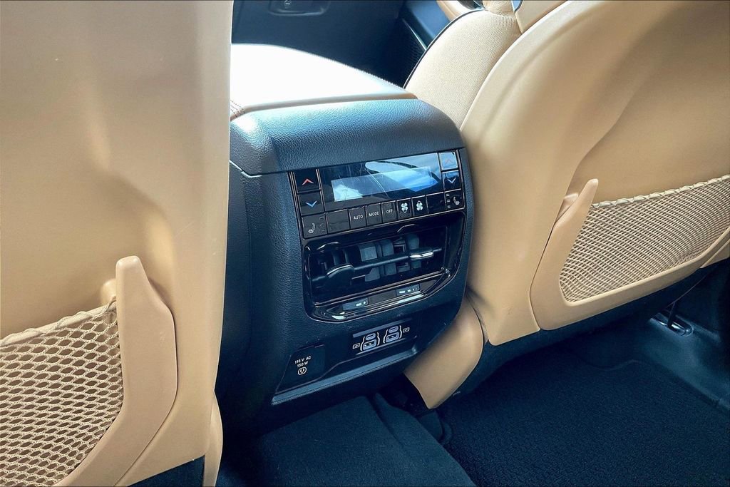 Used 2021 Jeep Grand Cherokee L Summit w/ Advanced Protech Group IV image 10