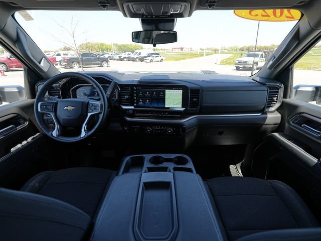 Used 2025 Chevrolet Silverado 2500 LT w/ Convenience Package AWD/4WD image 27
