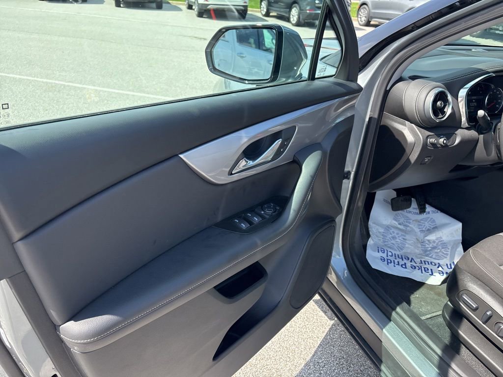 Used 2025 Chevrolet Blazer LT image 20