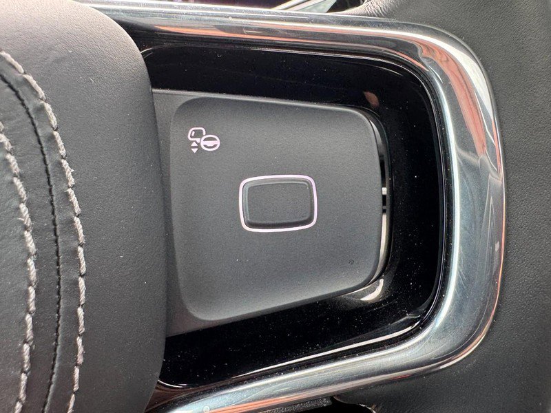 Used 2025 Lincoln Navigator L Reserve w/ Jet Appearance Package image 19