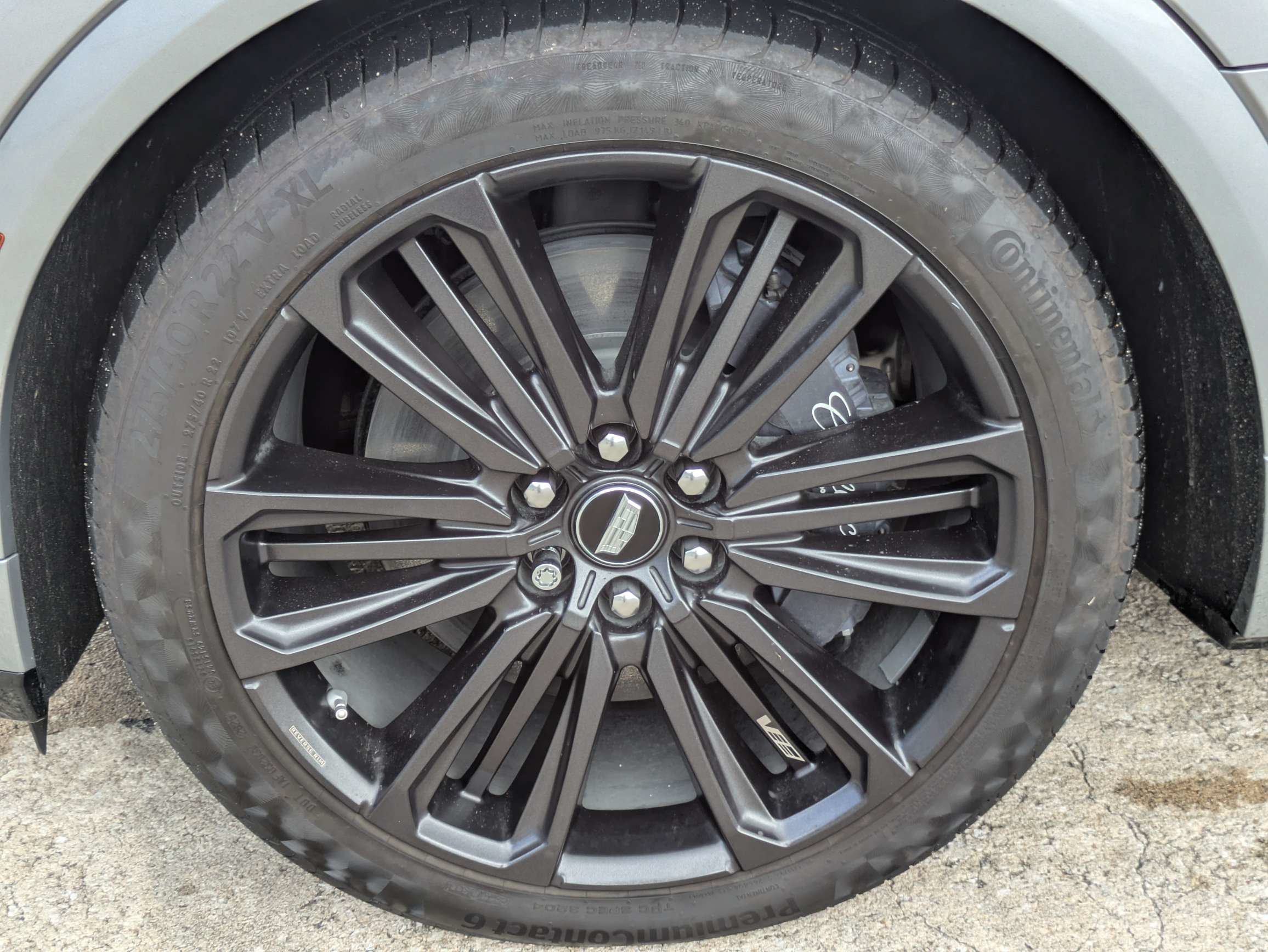 Used 2026 Cadillac Lyriq V w/ LPO, Floor Liner Package AWD/4WD image 31