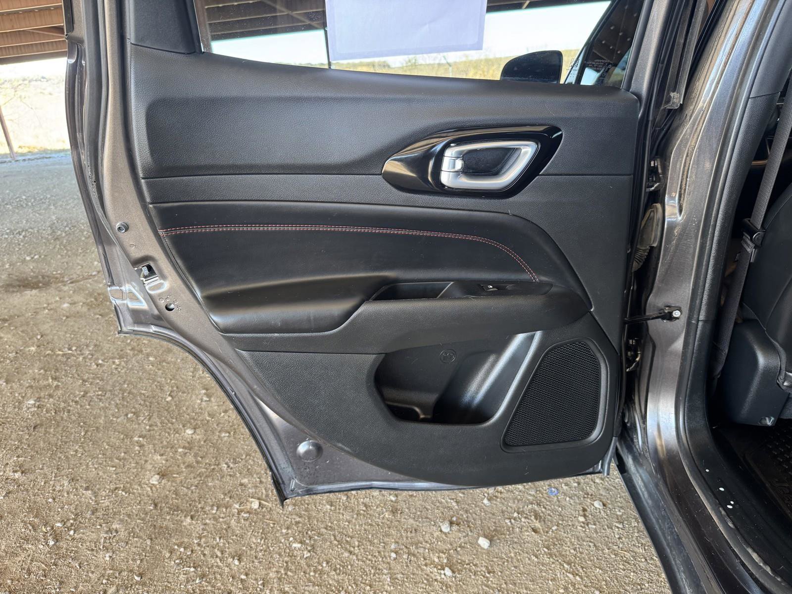 Used 2023 Jeep Compass Trailhawk w/ Trailhawk Elite Group image 26