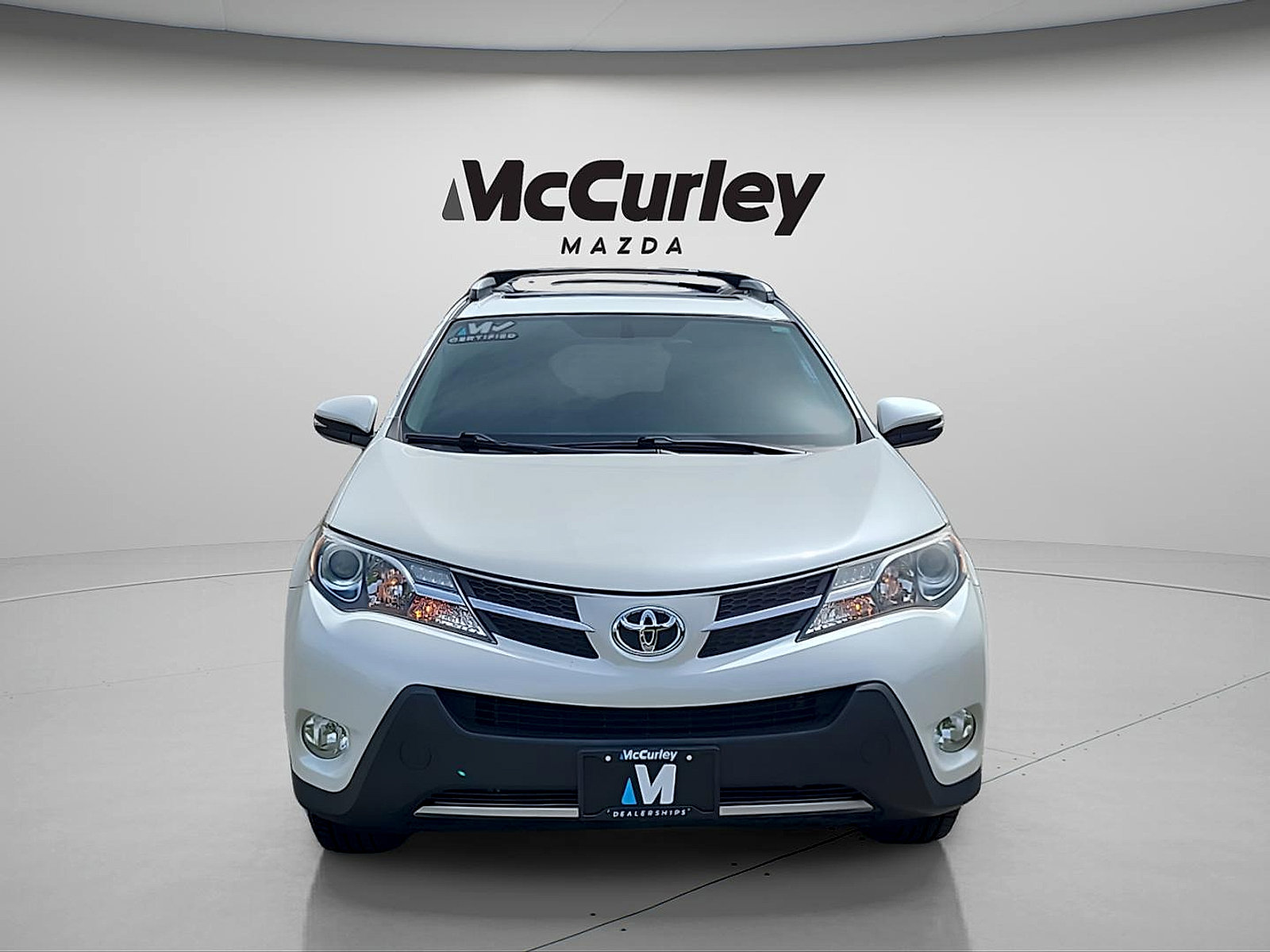 Used 2014 Toyota RAV4 Limited AWD/4WD image 2