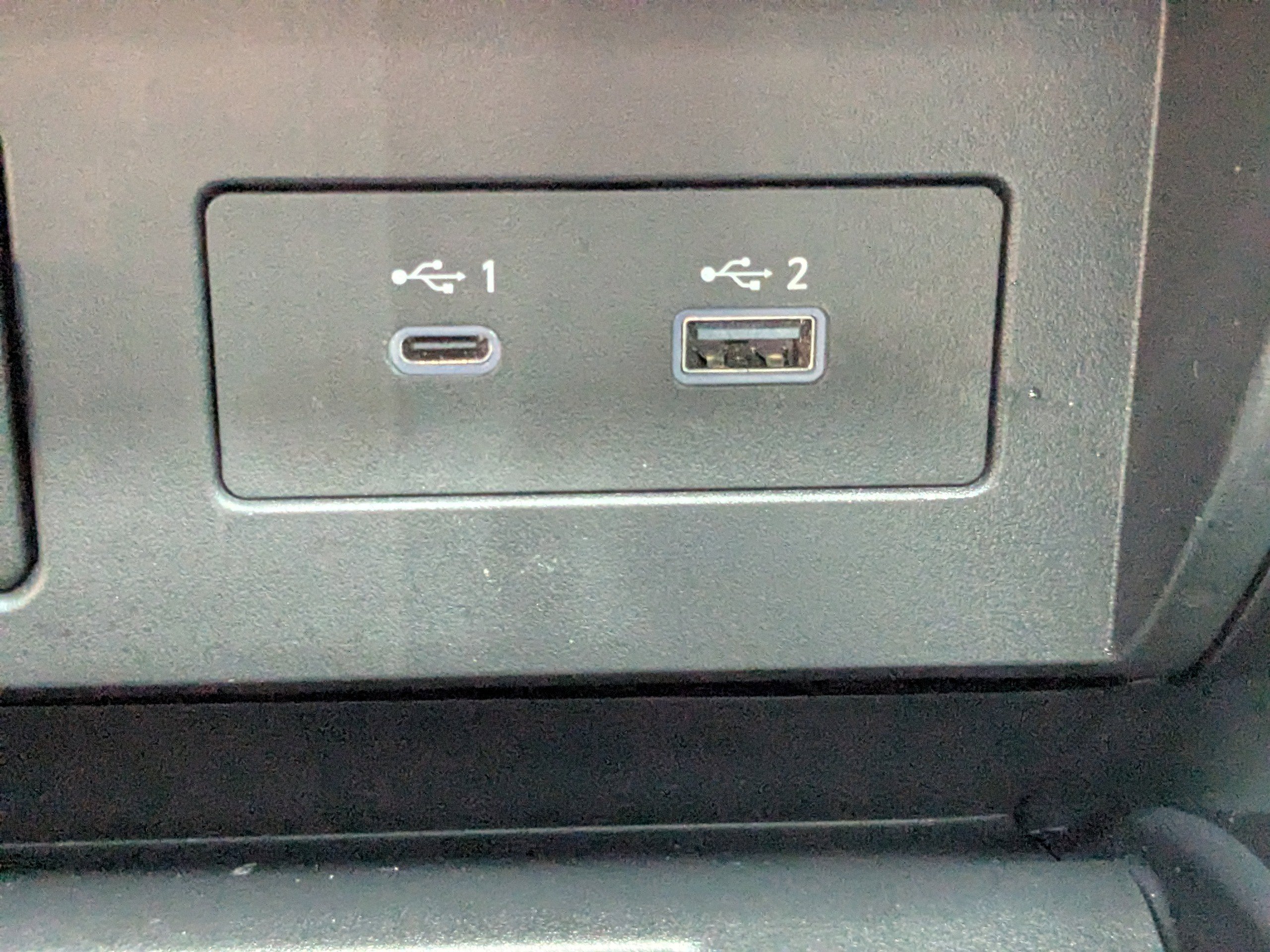 Used 2024 Nissan Titan PRO-4X w/ Pro-4x Convenience Package AWD/4WD image 23