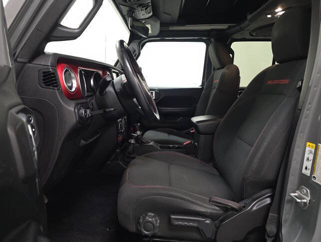 Used 2019 Jeep Wrangler Unlimited Rubicon w/ Uconnect 4C Nav & Sound Group AWD/4WD image 5